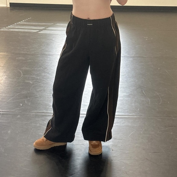 Lululemon Steady State Oversized Track Pants - Picture 2 of 4